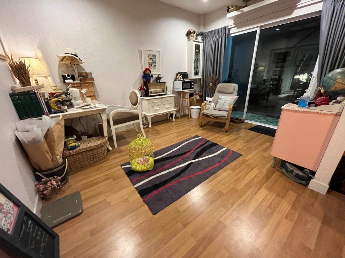 Autta House Apartment Bangkok Exterior photo