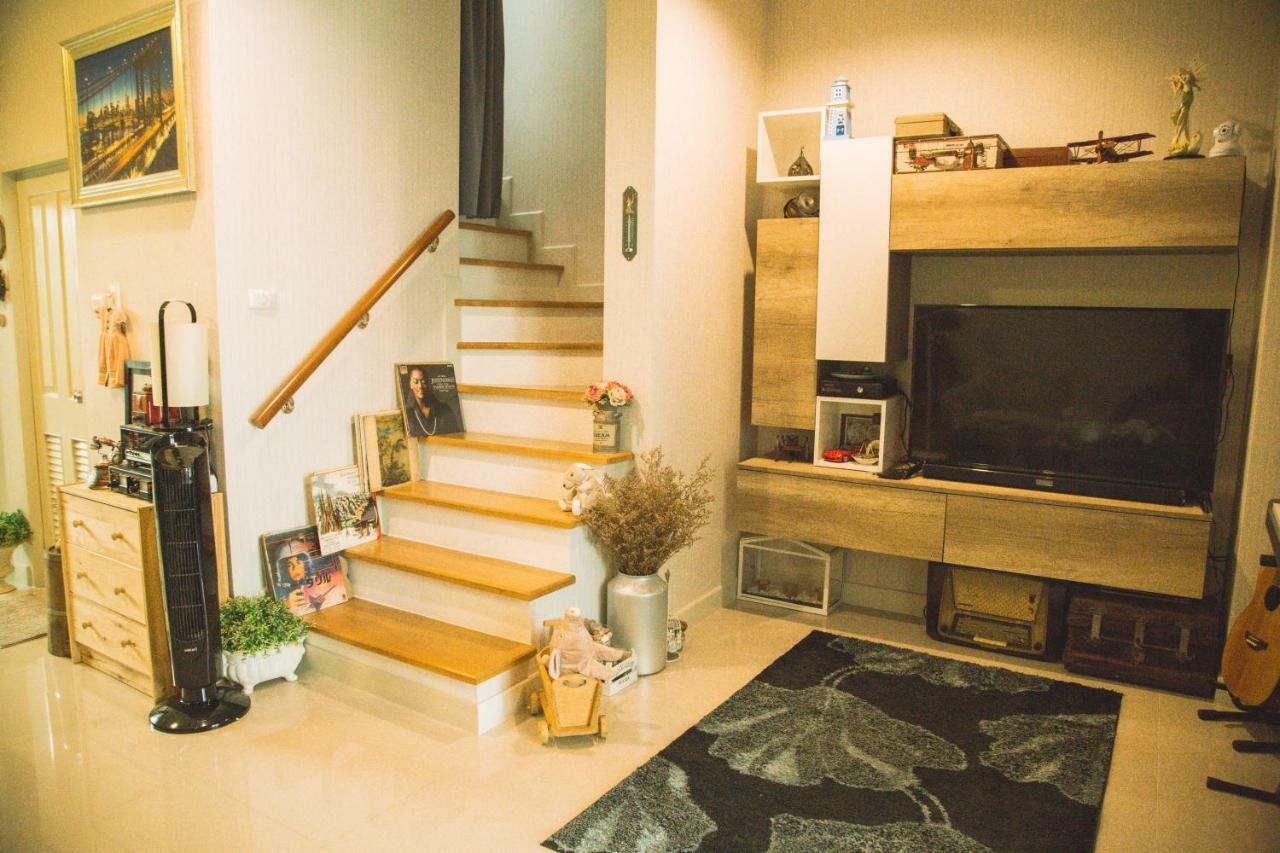 Autta House Apartment Bangkok Exterior photo
