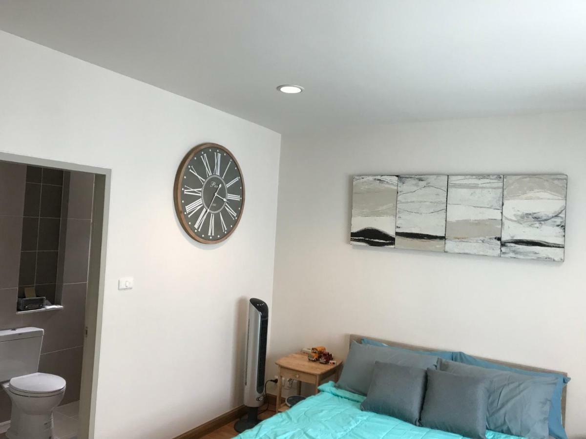 Autta House Apartment Bangkok Exterior photo