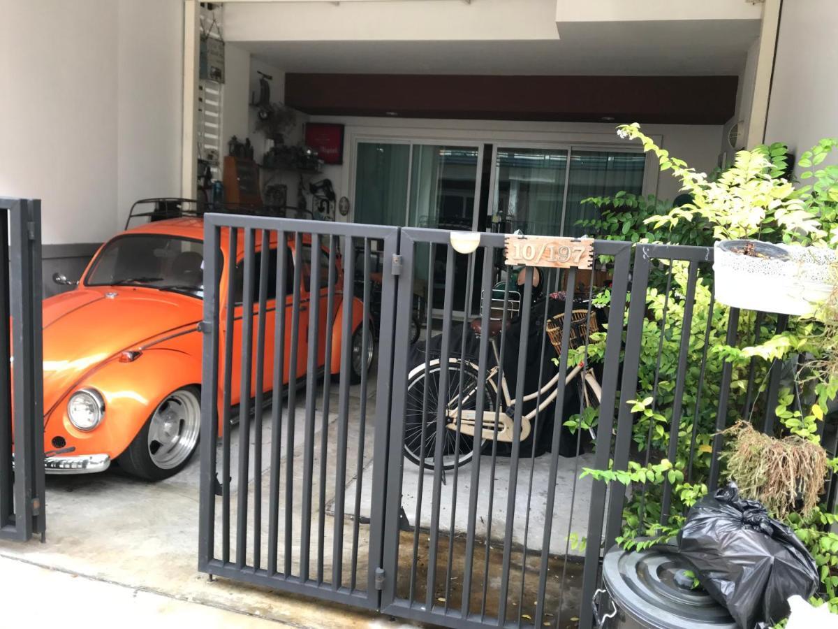 Autta House Apartment Bangkok Exterior photo